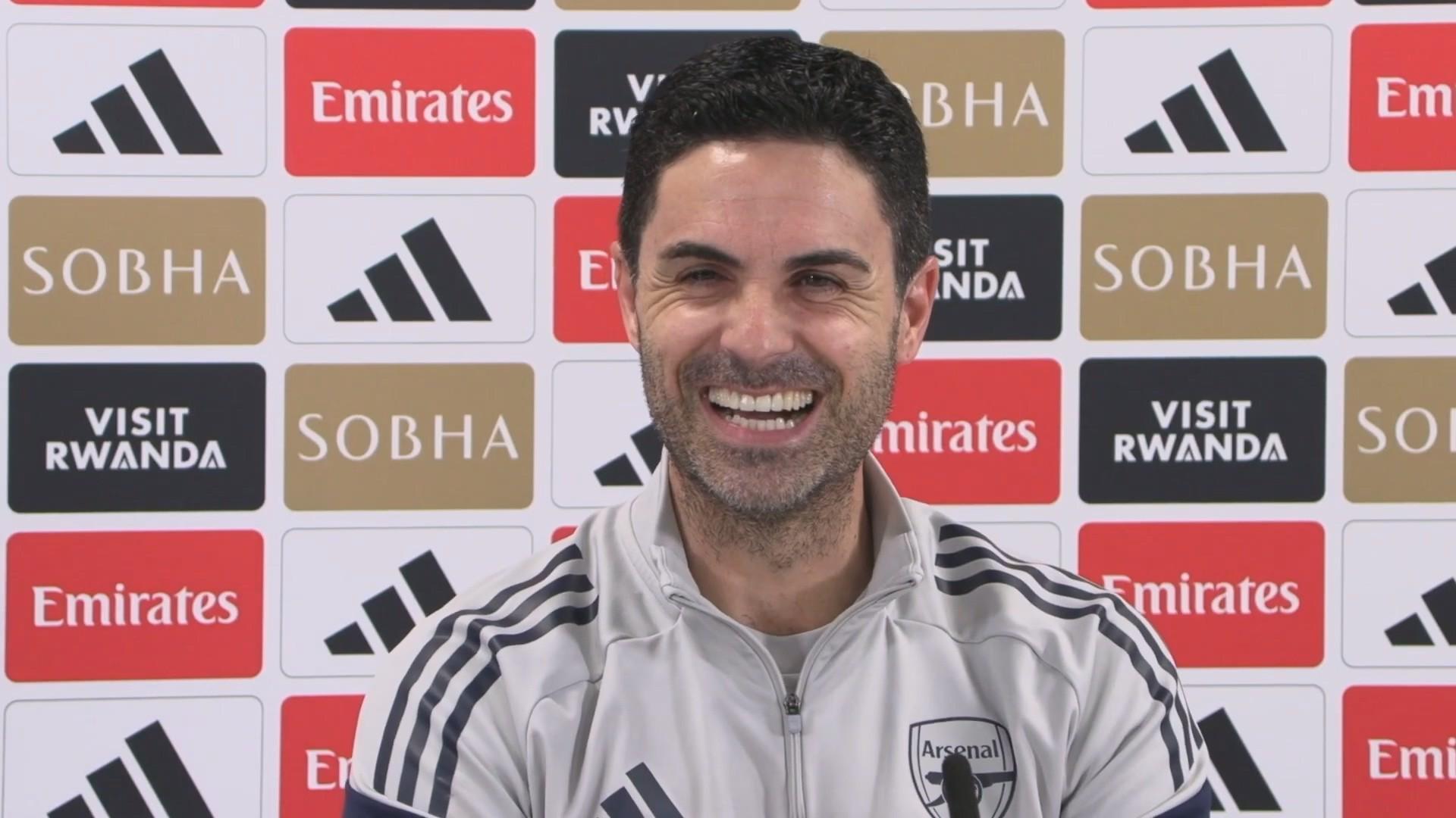 世界杯客户端安装指南-阿尔特塔：我能不能在这个时代踢球？可以啊，但只能踢9号位