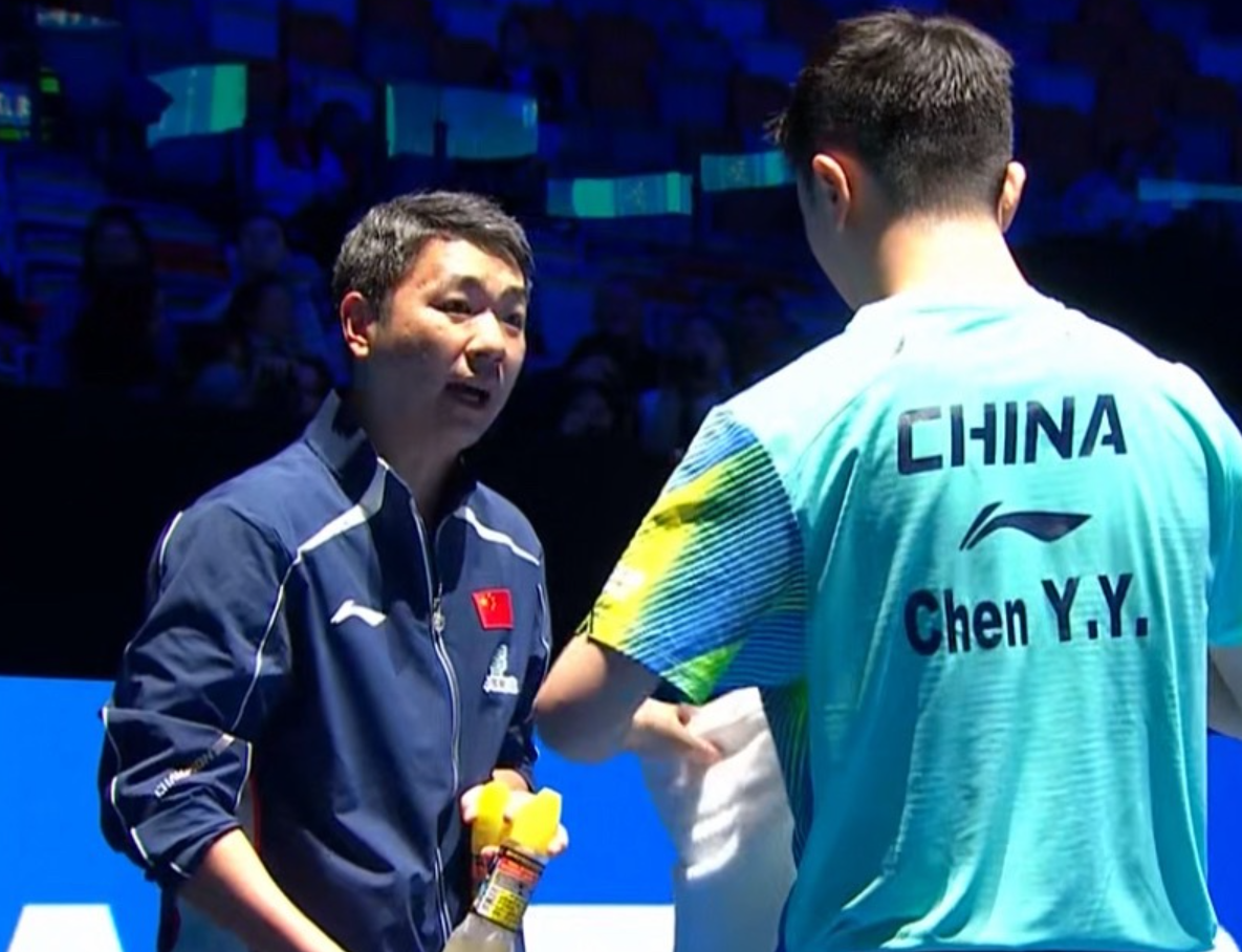 世界杯客户端安装指南-全场接发和发球保持劣势！陈垣宇0-3户上隼辅无缘两连胜！