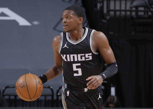 世界杯赛事官网app下载-末节之王！福克斯化身关键先生 国王近8战豪取7胜