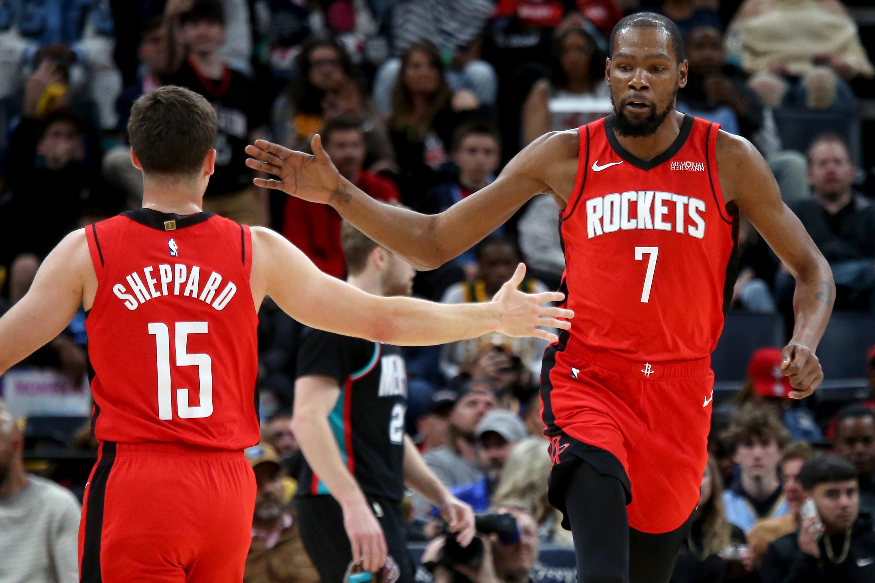 世界杯高清直播下载-NBA彩经：马刺大胜勇士 火箭击退雄鹿 爵士不敌掘金 绿军灭热火